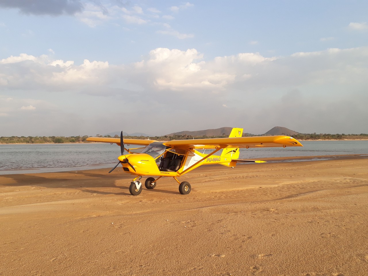 Picture of Sadler Aircraft Corporation A-22 Piranha