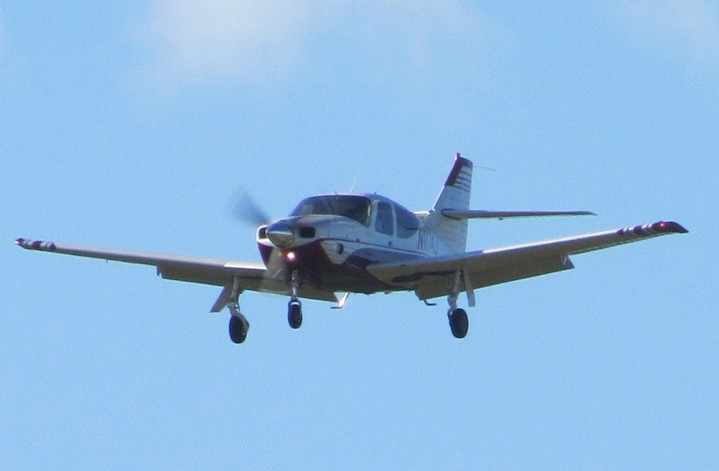 Picture of North American Rockwell Commander 112
