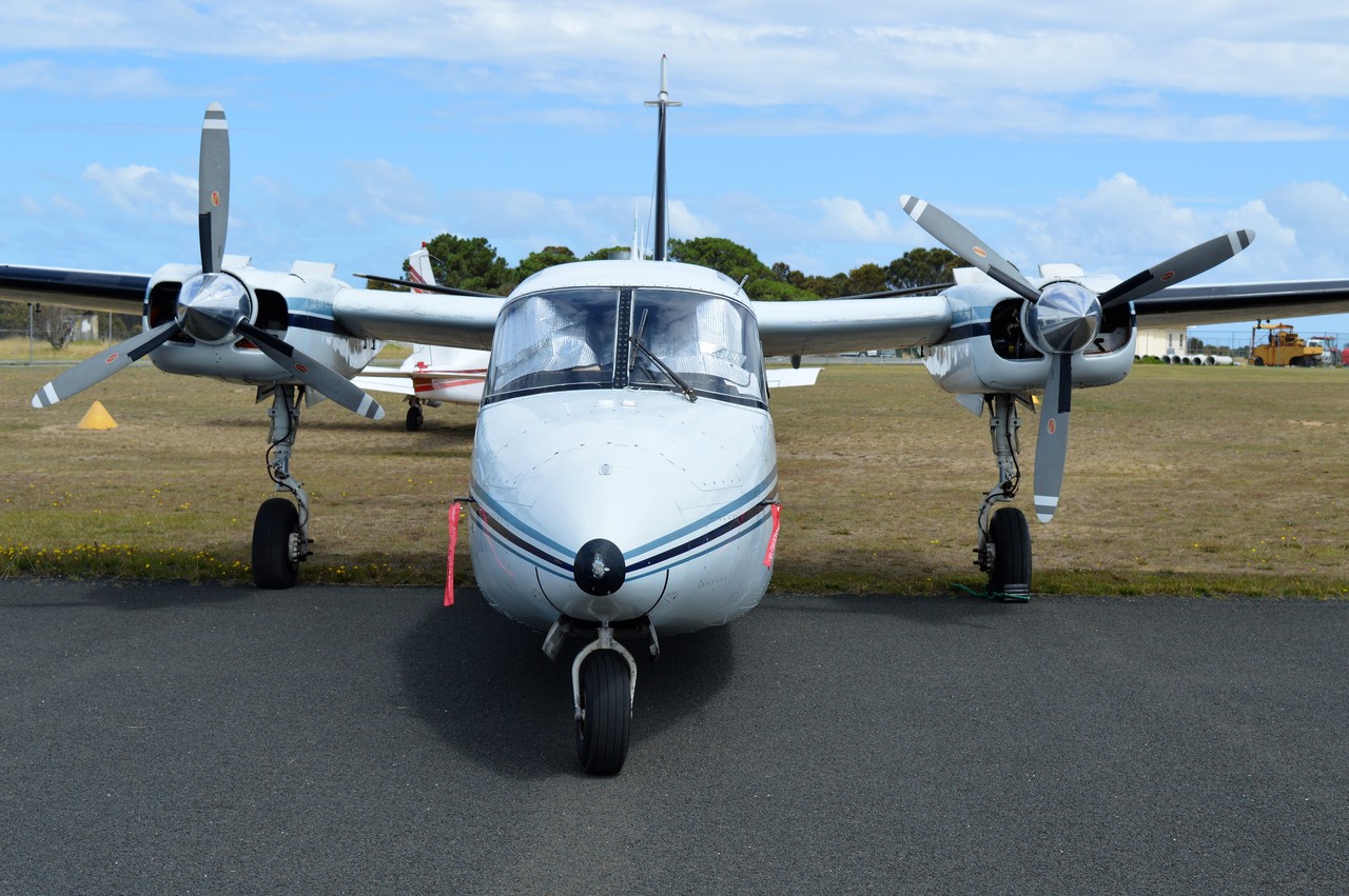 Picture of Aero Design and Engineering Company / Aero Commander Commander 680 Super