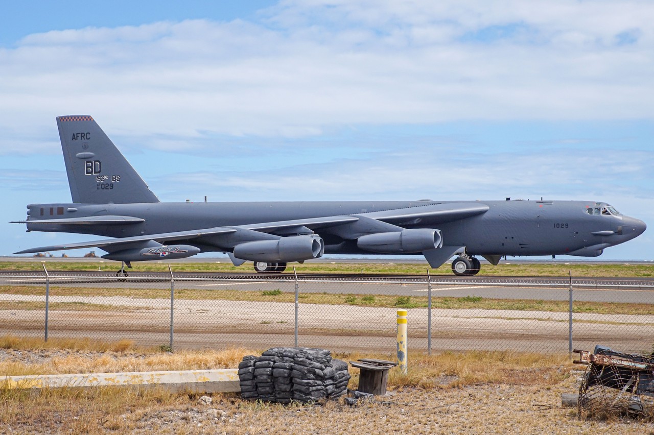 Picture of Boeing Airplane Company B-52 Stratofortress