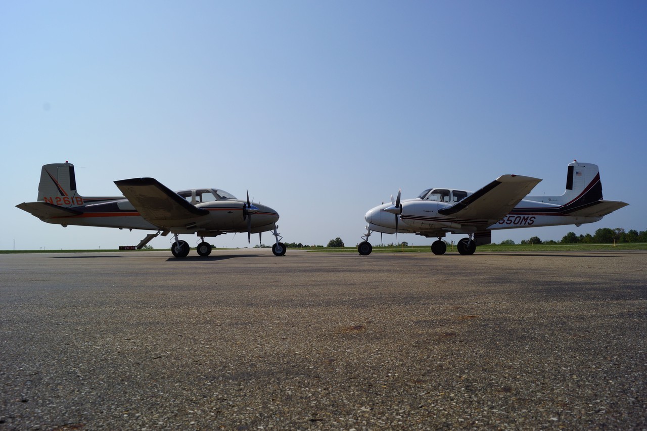 Picture of Beechcraft 50 Twin Bonanza