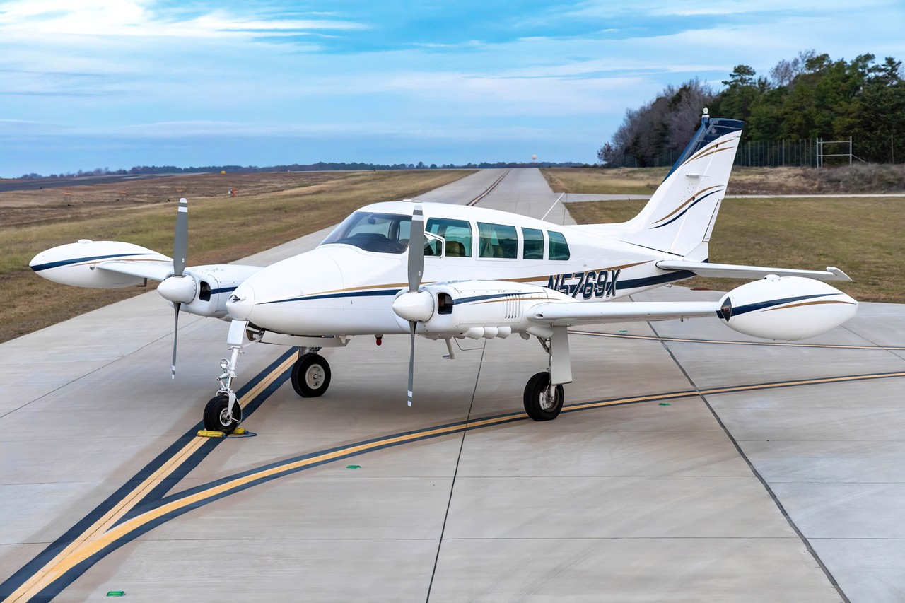 Picture of Cessna Aircraft Company 320 Skyknight