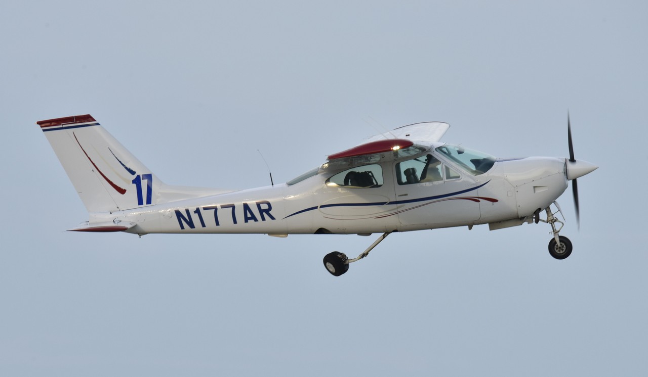 Cessna 177RG