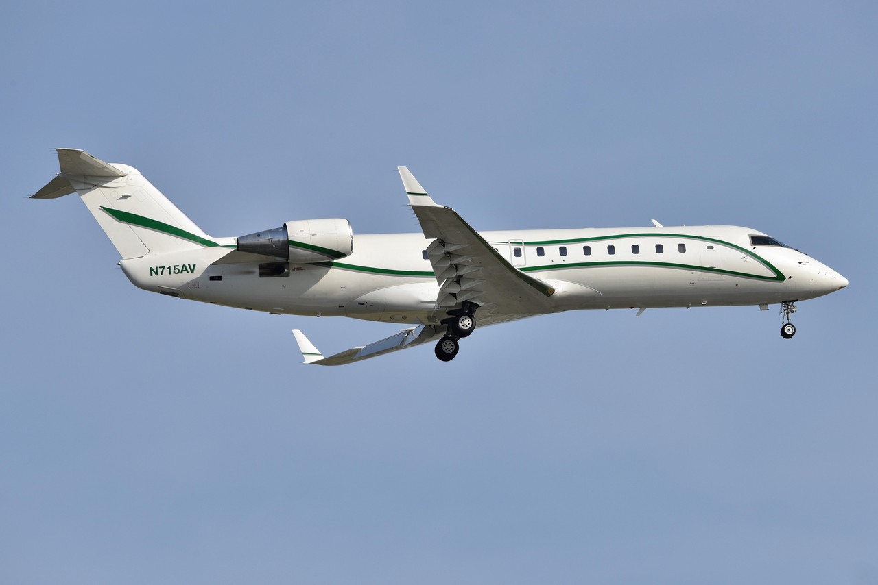 Bombardier CRJ 100LR