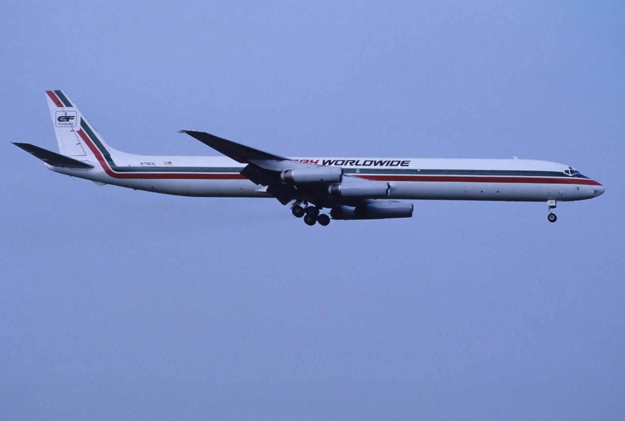 Picture of Douglas Aircraft Company / McDonnell Douglas Corporation DC-8-60