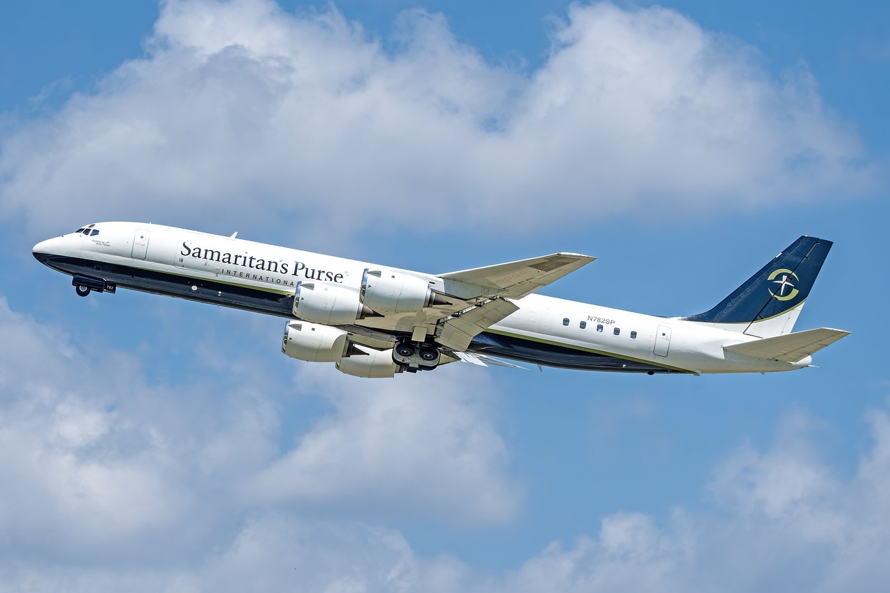 Picture of McDonnell Douglas DC-8-70