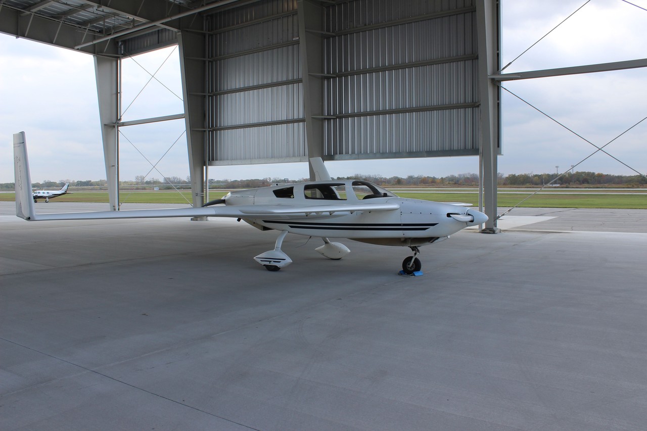 Rutan Aircraft Factory 40 Defiant — general aviation