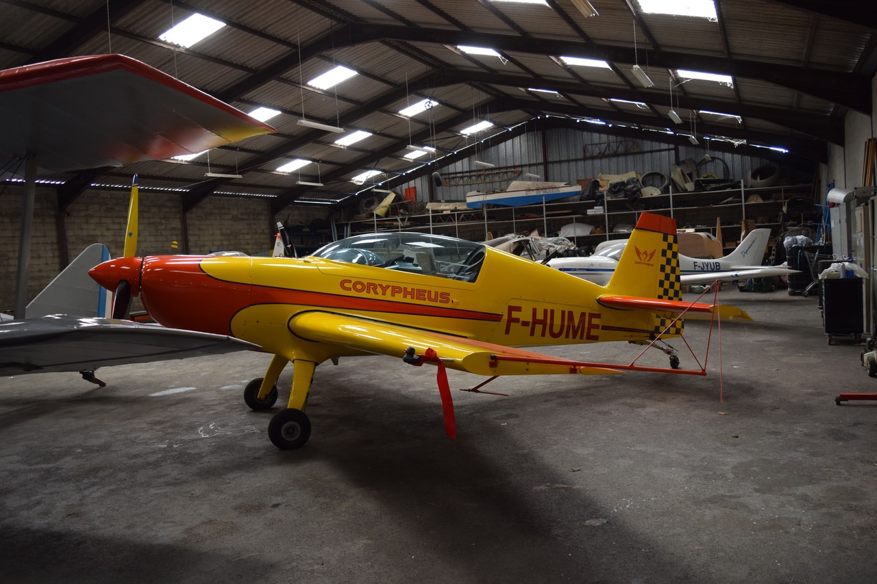 Picture of Extra Flugzeugbau GmbH EA-200