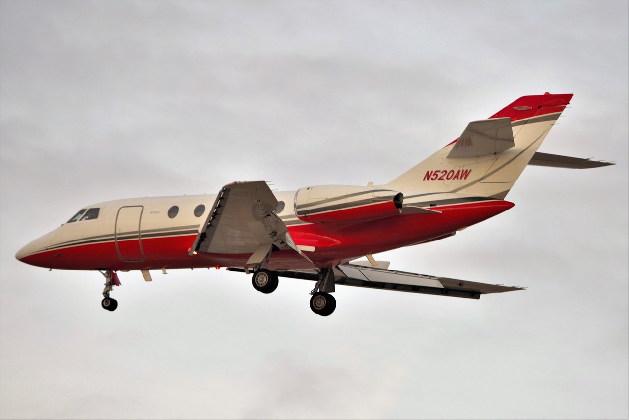 Dassault Falcon 10
