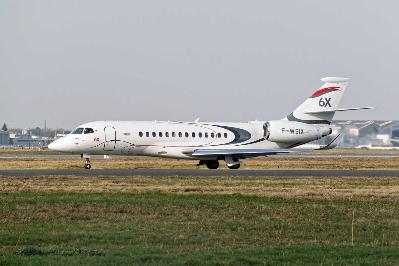 Dassault Falcon 5X