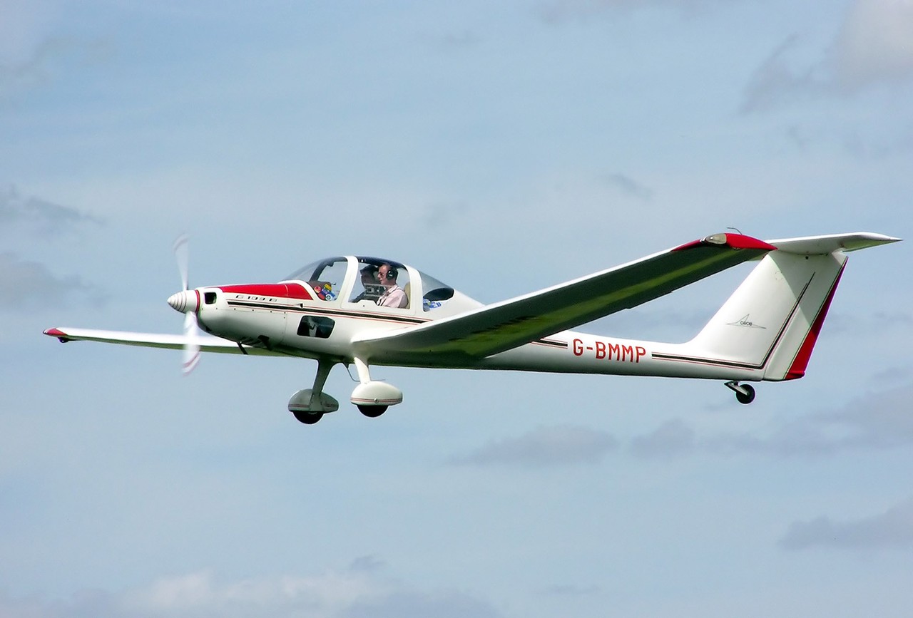 Grob Aerospace G 109B — trainer