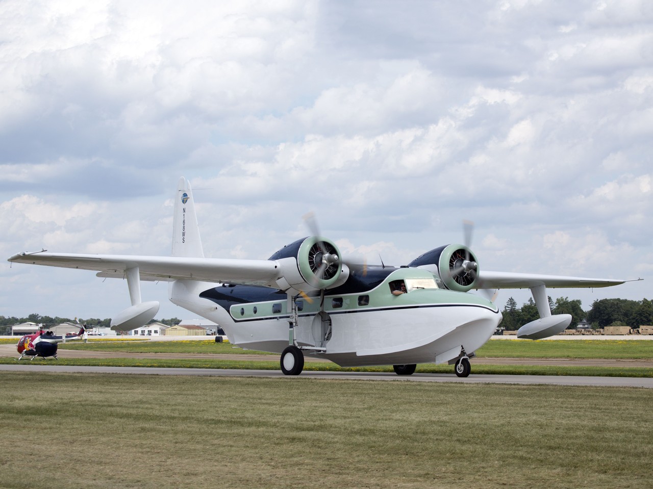 Picture of Grumman Aircraft Engineering Corporation G-73 Mallard
