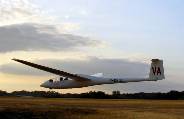Picture of Schempp-Hirth Flugzeugbau GmbH JANUS CM