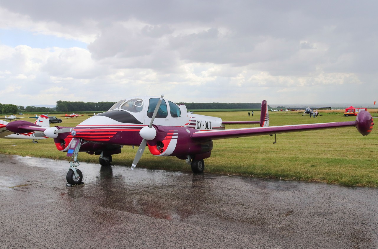 Picture of Let Kunovice L-200 Morava