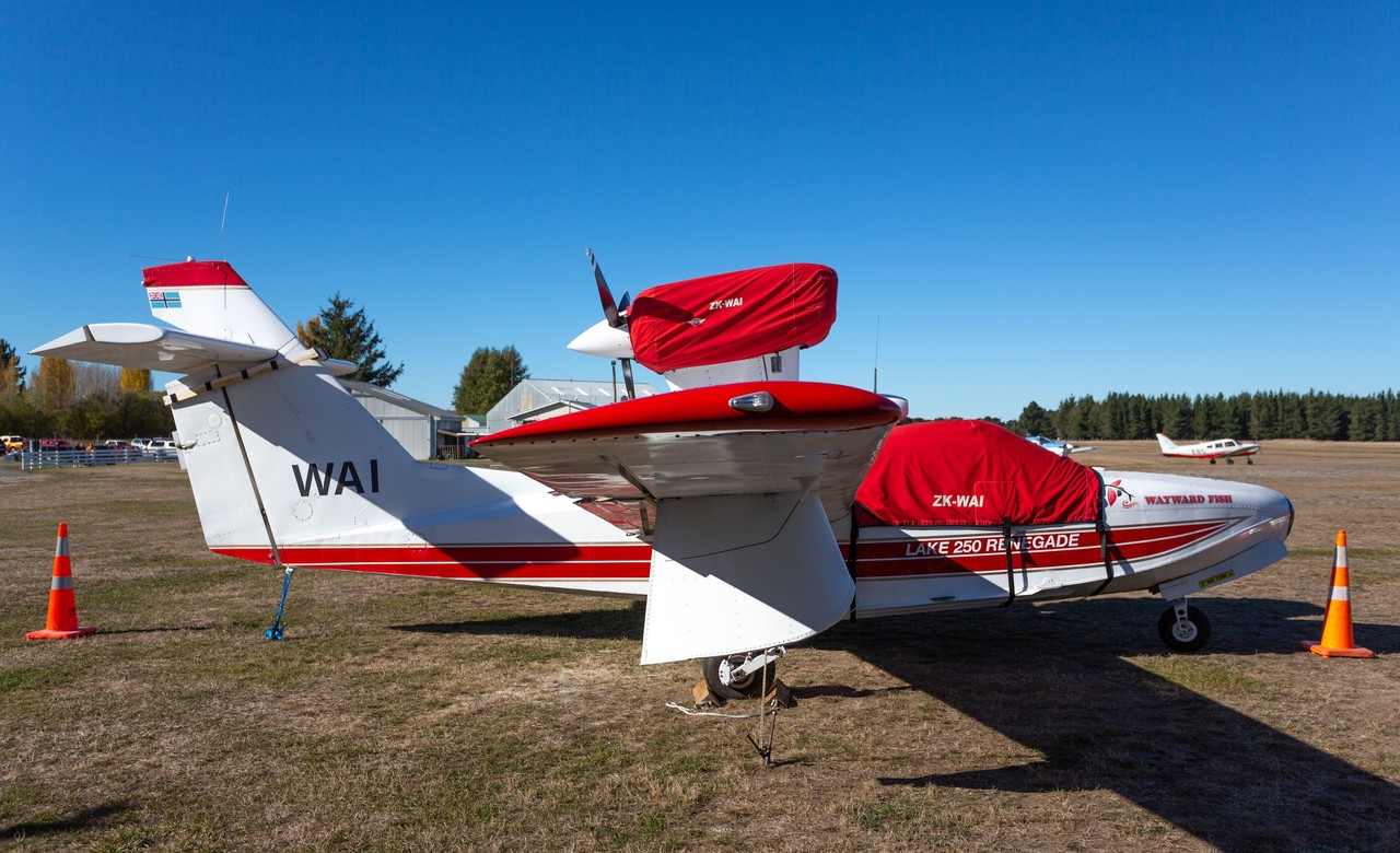Picture of Lake Aircraft Corporation LA-250 Renegade