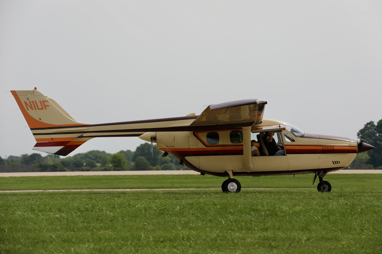 Picture of Cessna Aircraft Company P337 Pressurized Skymaster