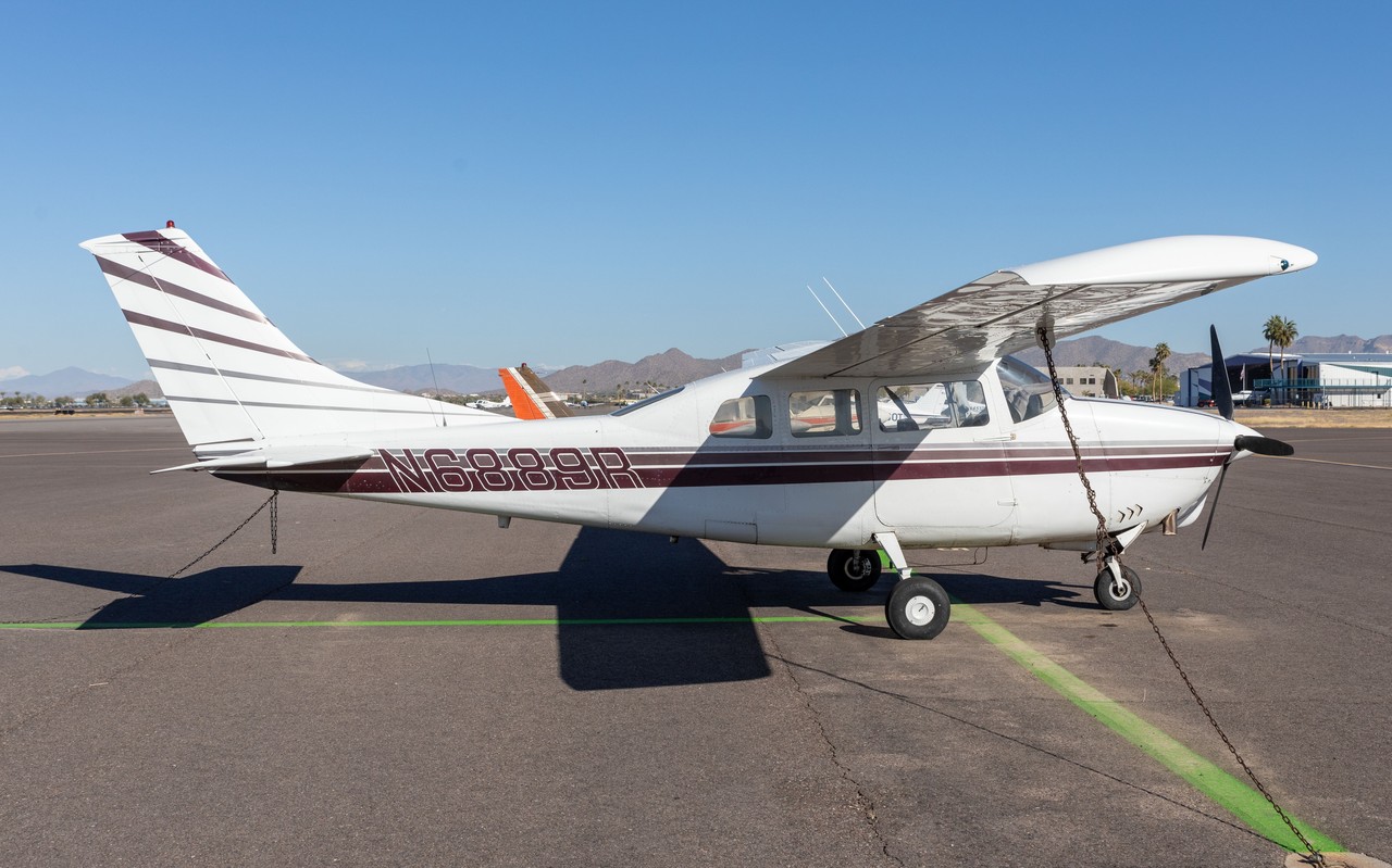 Cessna T210G