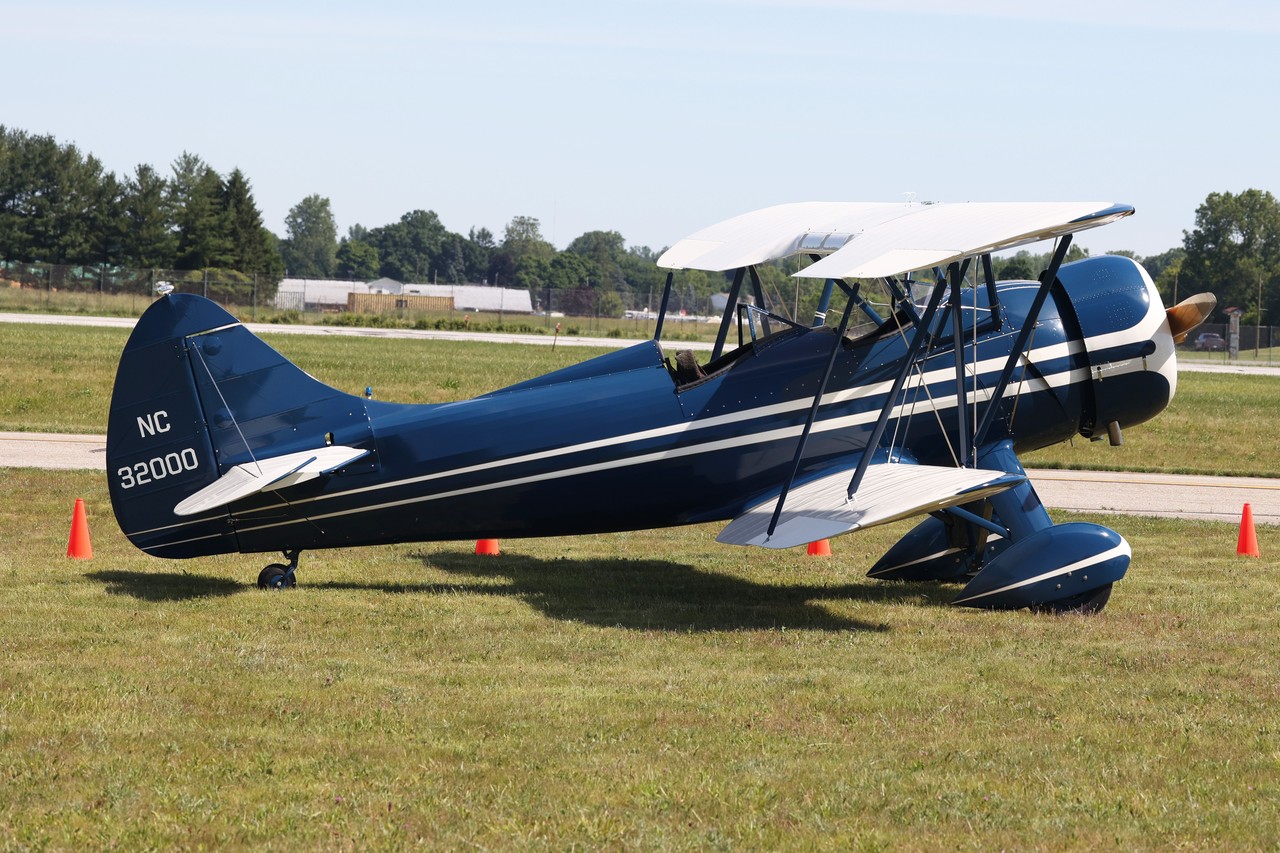 Picture of Waco Aircraft Company F