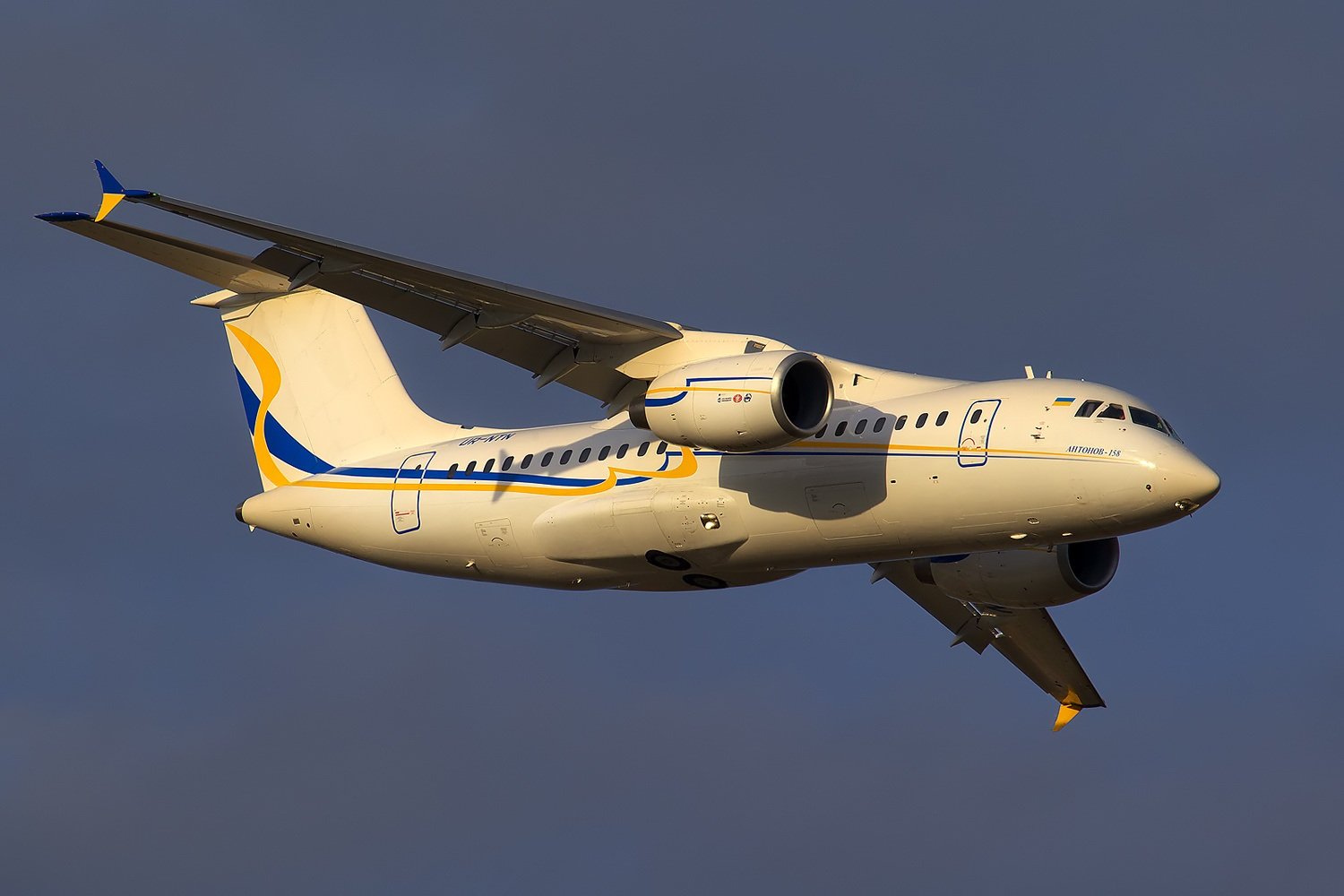 Antonov An-158