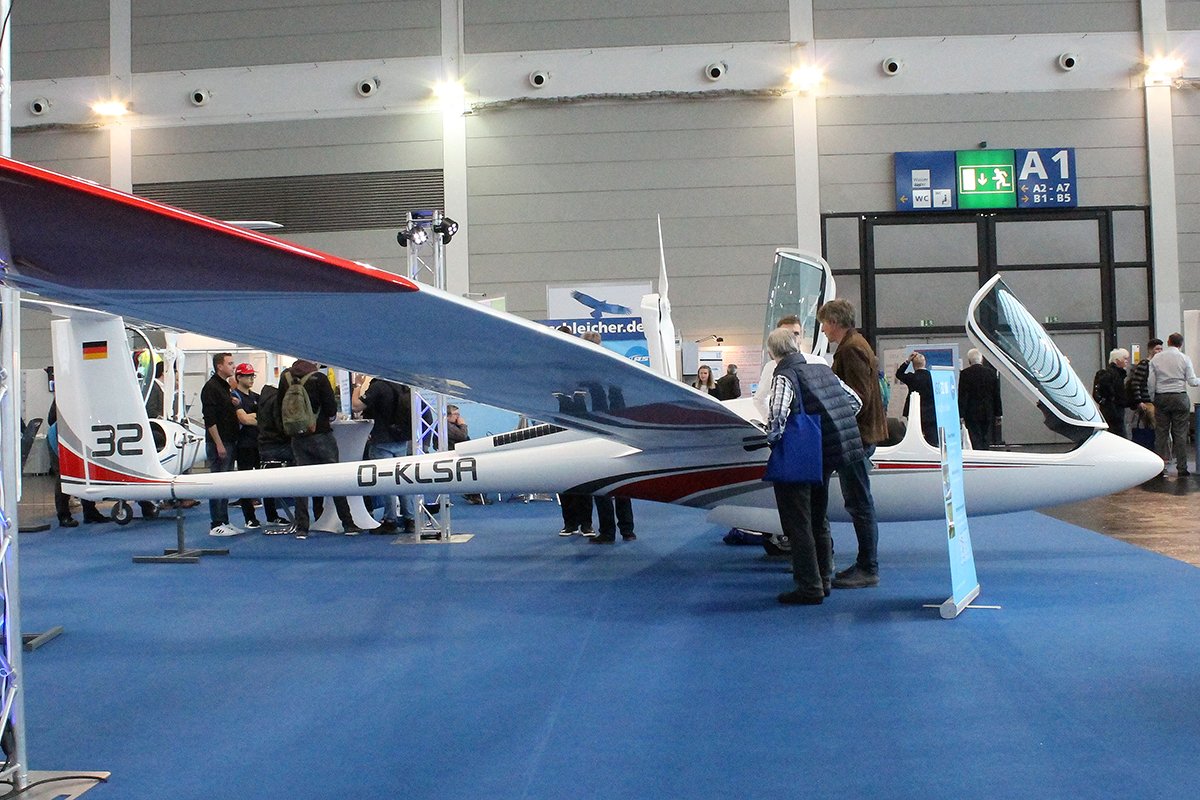 Alexander Schleicher Segelflugzeugbau ASG-32Mi — general aviation