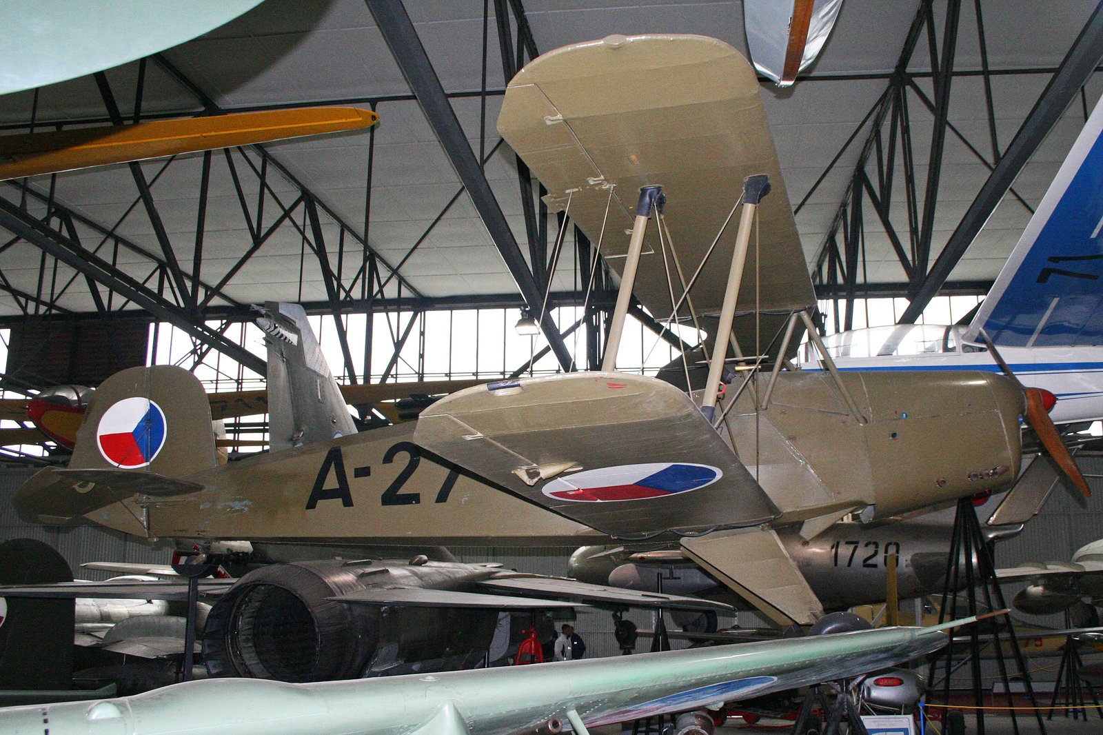 Aero Aero A.104 — bomber