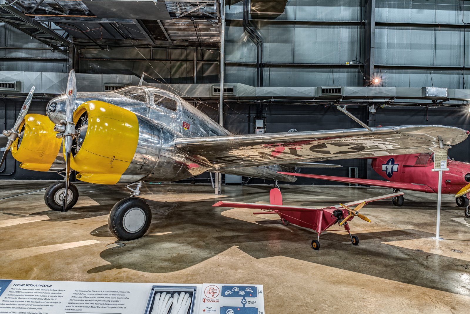 Curtiss-Wright AT-9 Jeep — trainer