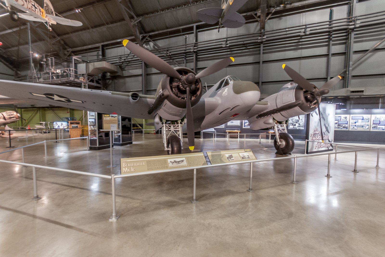 Bristol Aeroplane Company Bristol Beaufighter — fighter