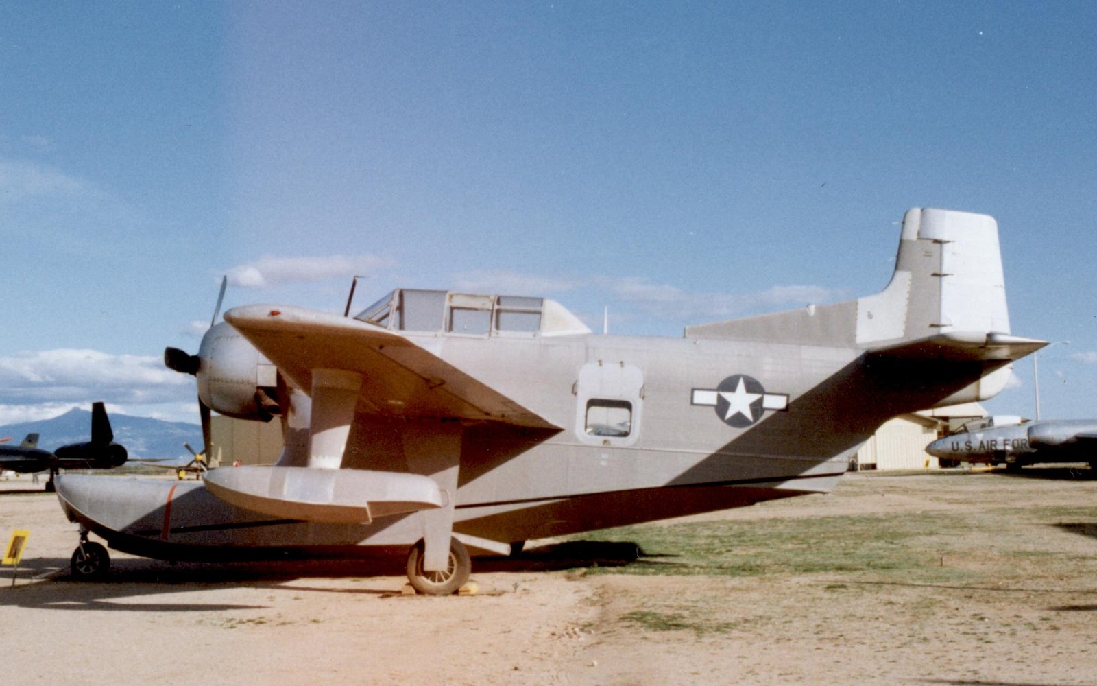 Columbia Aircraft Corporation Columbia XJL — amphibious utility aircraft