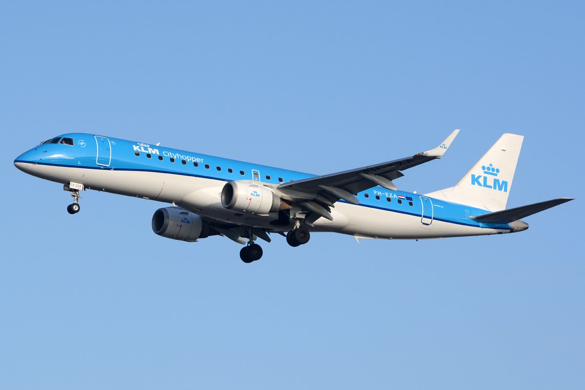 Embraer ERJ 190-200 STD Embraer 195