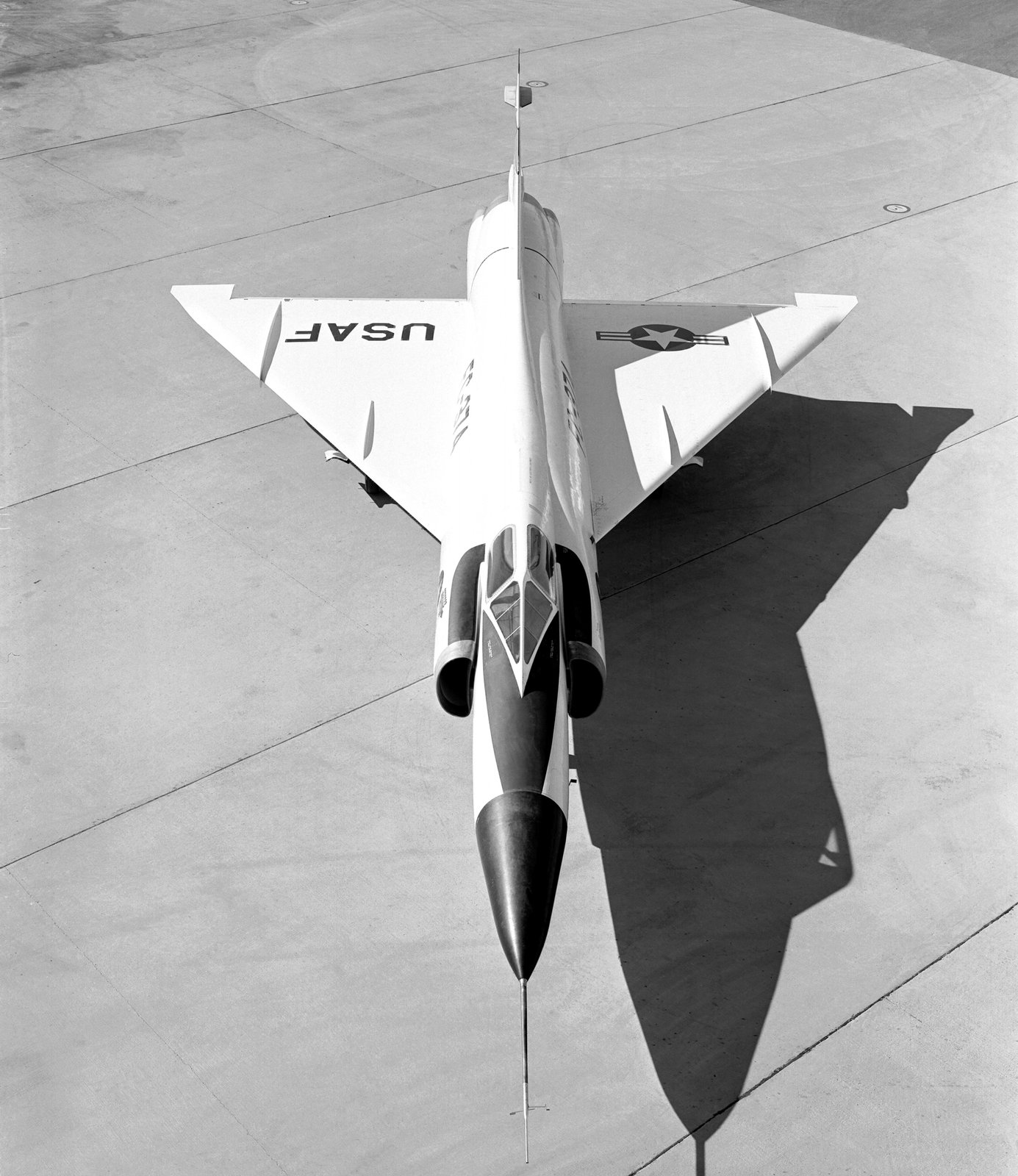 Convair Convair F-102 Delta Dagger — interceptor