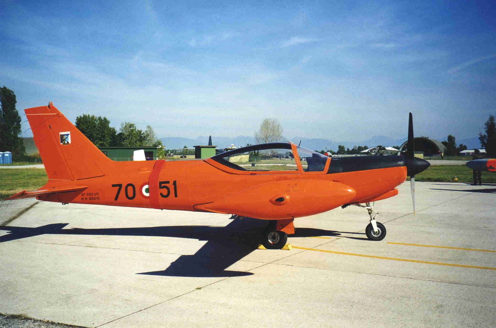 SIAI-Marchetti SF-260 — trainer