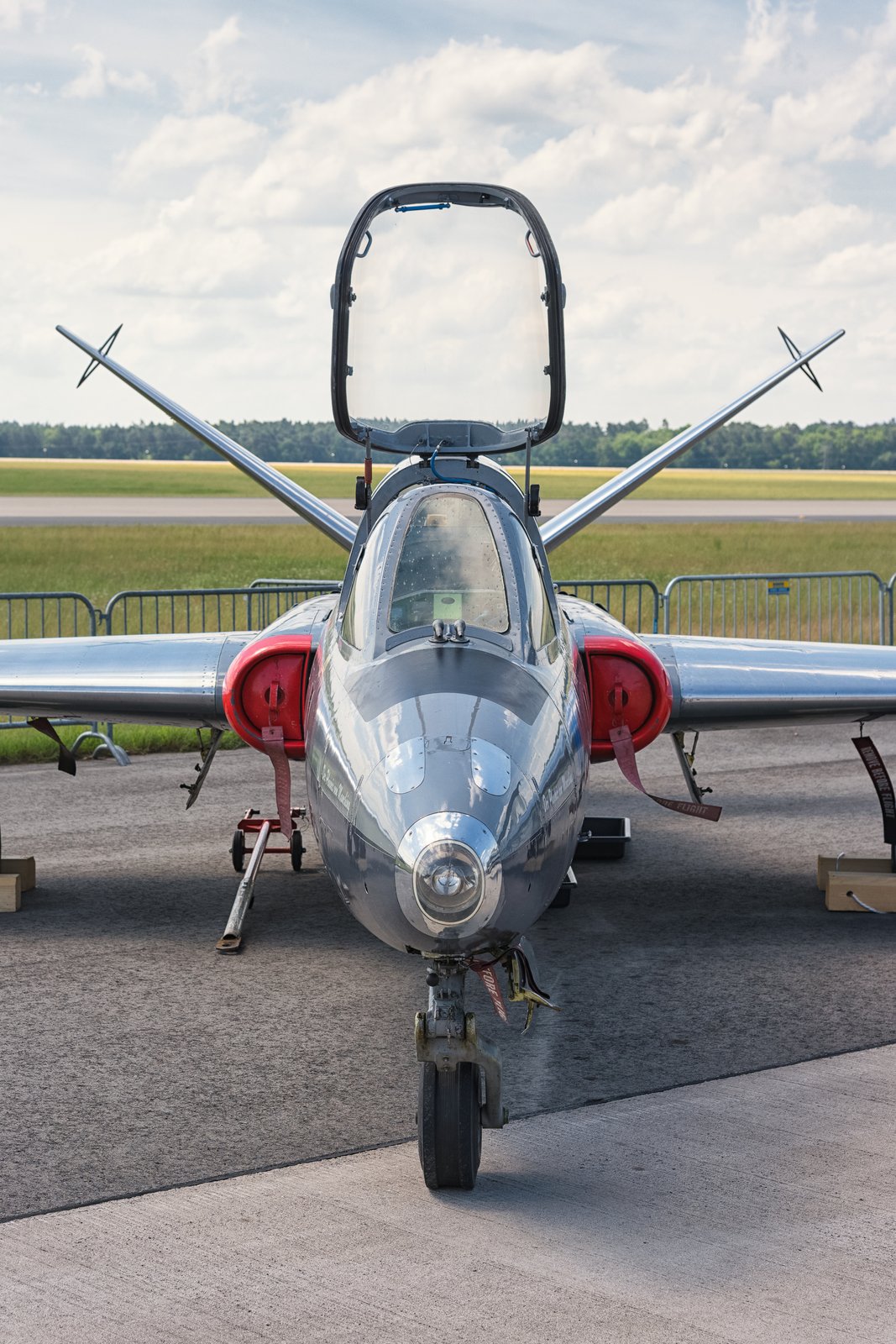 Fouga (Société des Avions Fouga) Magister CM.170 — trainer