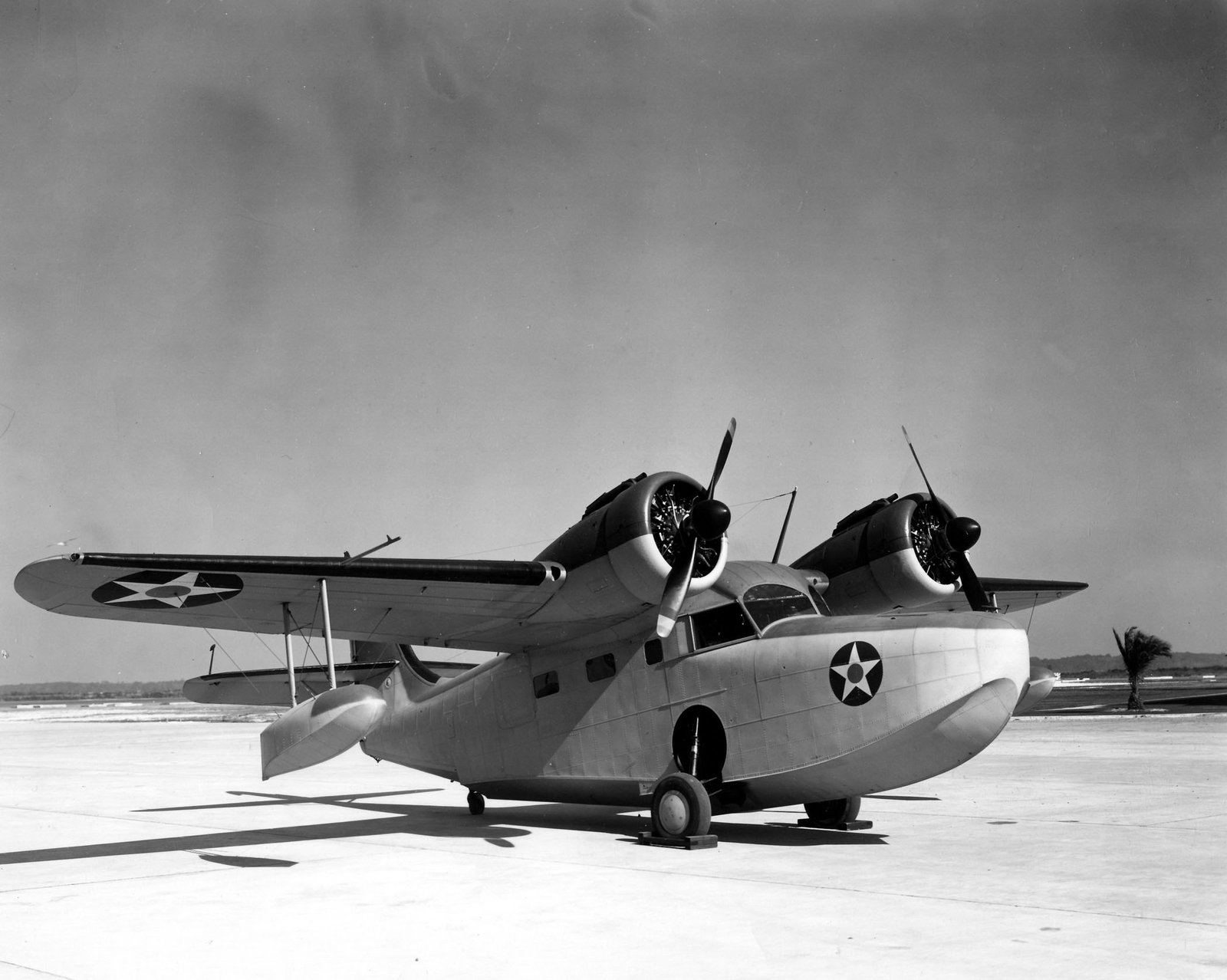 McKinnon Enterprises G-21C Goose — transport