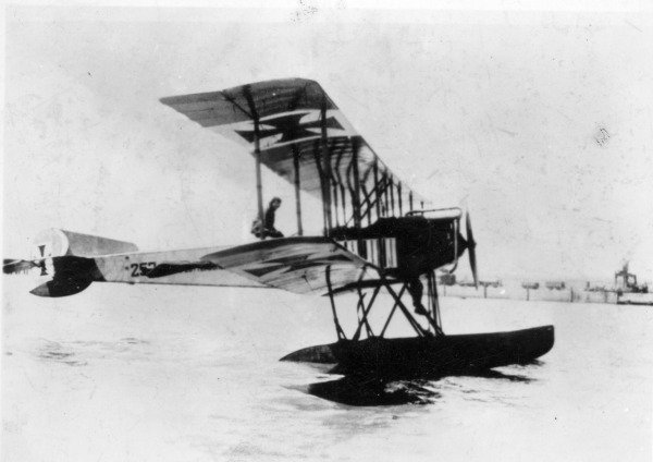 Gothaer Waggonfabrik A.G. Gotha WD.2 — reconnaissance and patrol