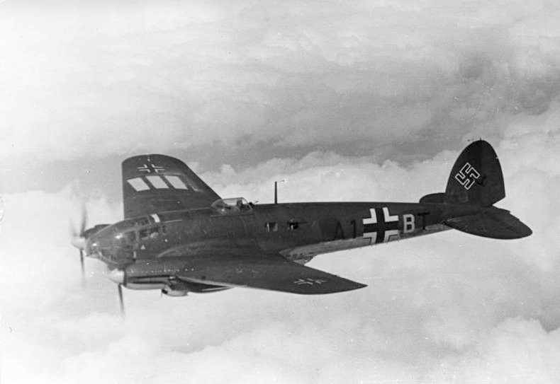 Heinkel Flugzeugwerke He-111 — bomber