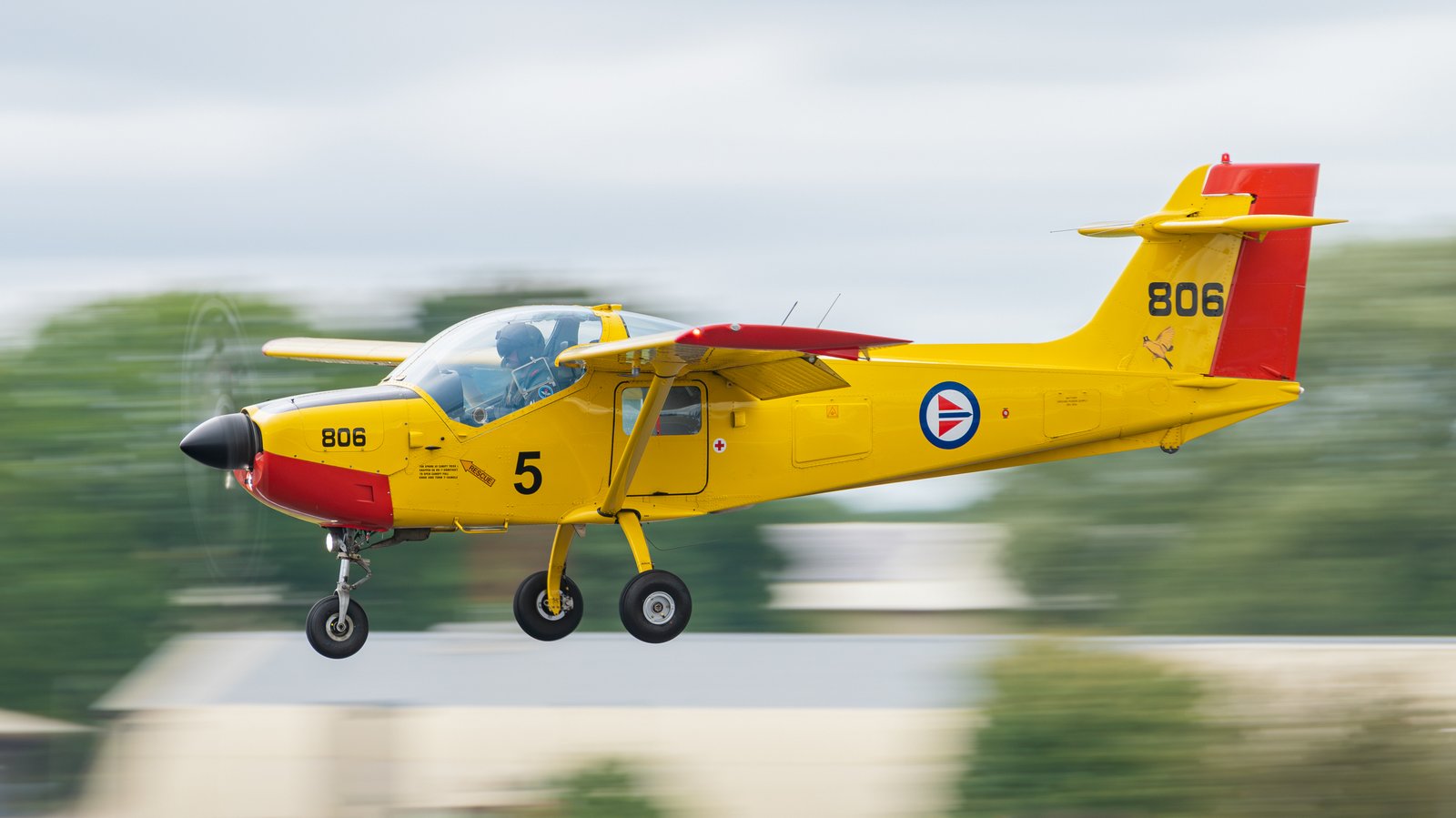 Kitplanes for Africa Safari — general aviation