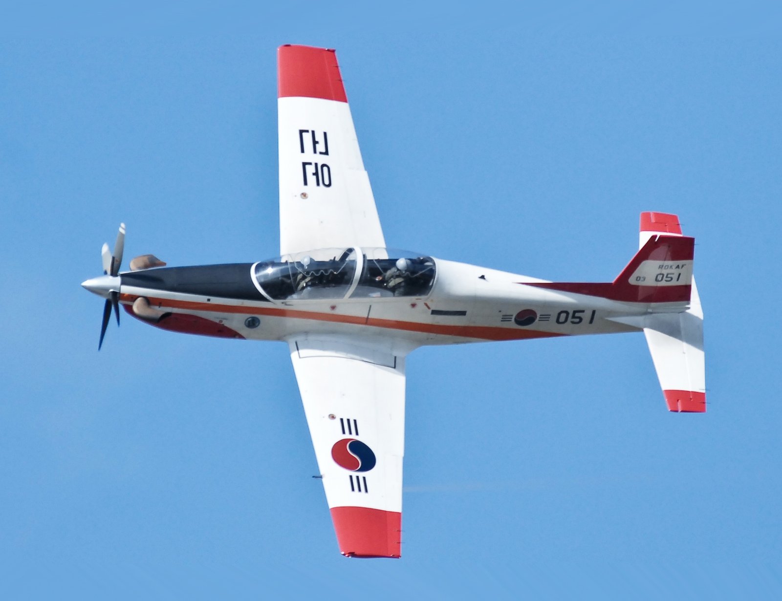 Daewoo Heavy Industries KT-1 Woong-Bee — trainer