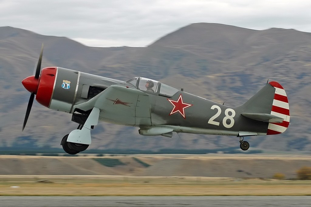 Lavochkin OKB La-9 — fighter