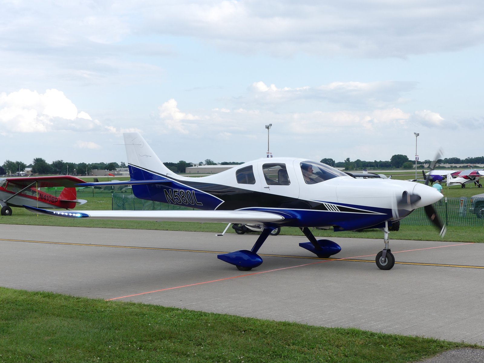Lancair International, LLC Mako — general aviation