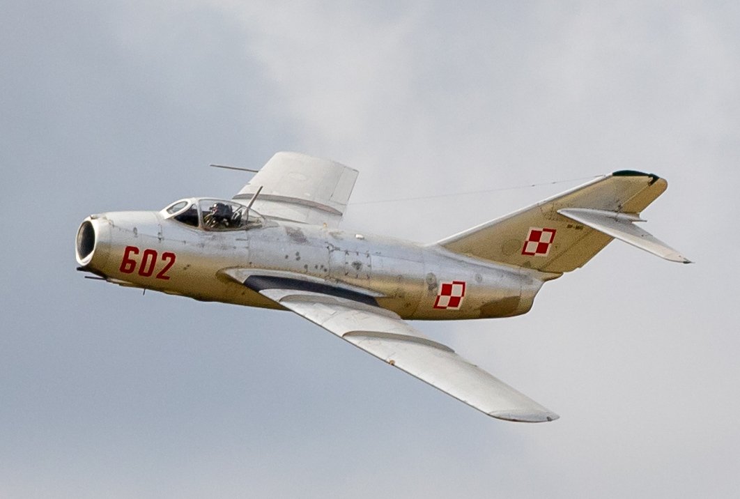 Mikoyan-Gurevich OKB Mikoyan-Gurevich MiG-15 — fighter