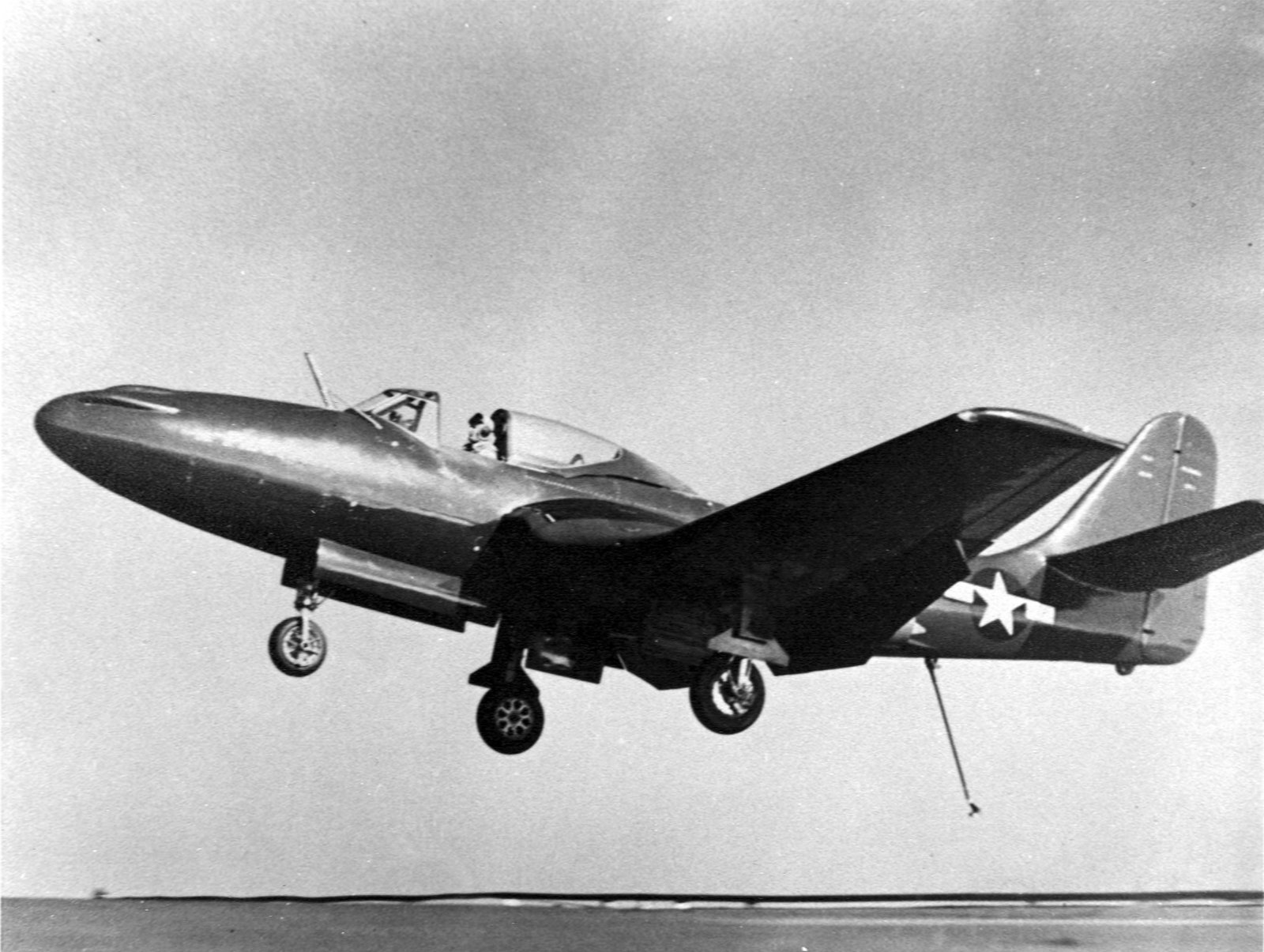 McDonnell Aircraft Corporation McDonnell FH Phantom — fighter