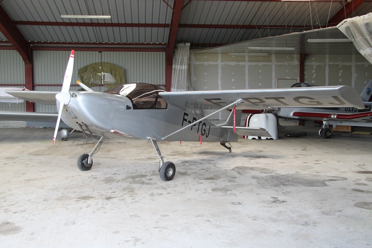 Amateur-built (Jacques Chalard) P-100 — general aviation
