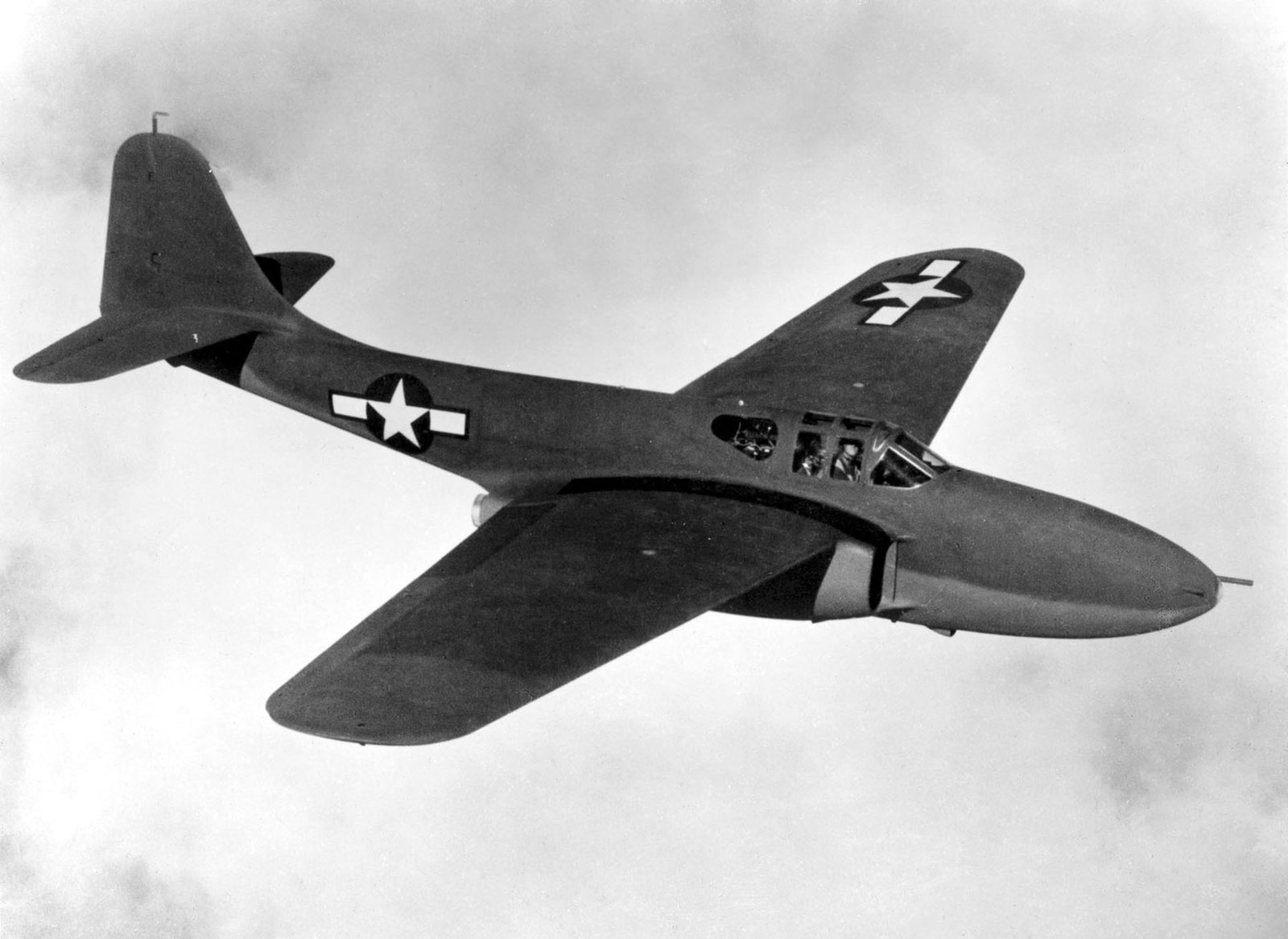 Bell Aircraft Corporation P-59 Airacomet — fighter