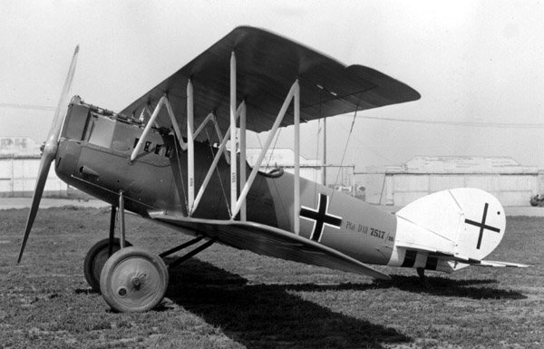 Pfalz Flugzeugwerke Pfalz D.XII — fighter