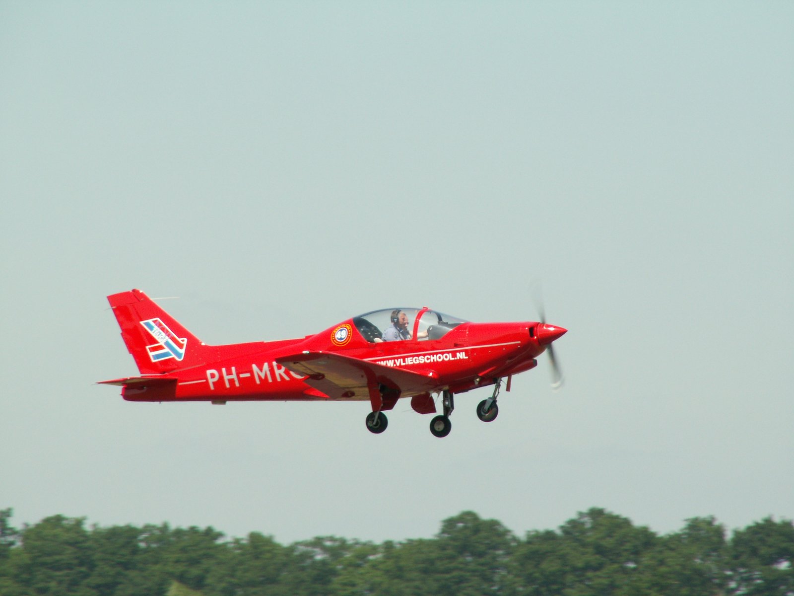 General Avia F-22 Pinguino — trainer