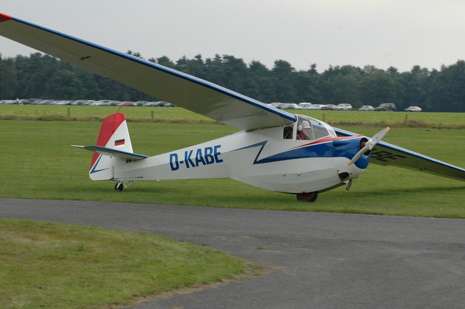 Scheibe Flugzeugbau SF-24 Motorspatz — glider