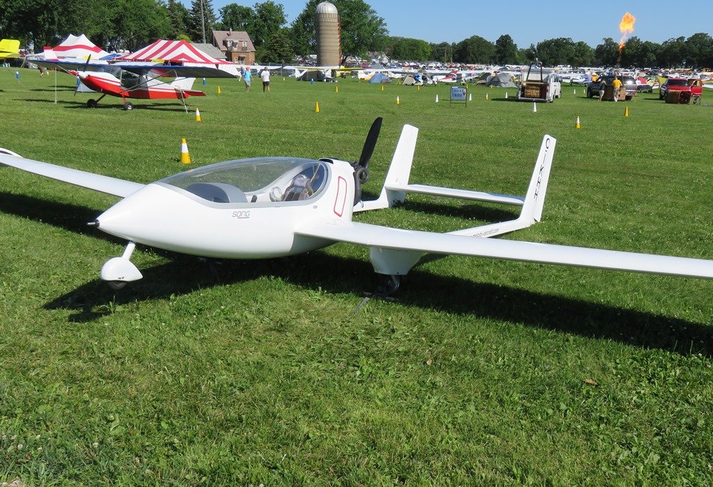 Airsport s.r.o. Song — general aviation