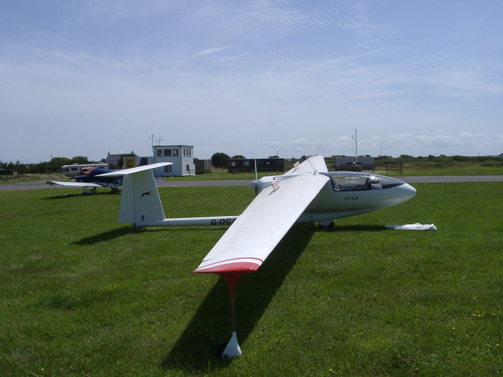 SZD (Szybowcowy Zakład Doświadczalny) SZD-45 Ogar — trainer