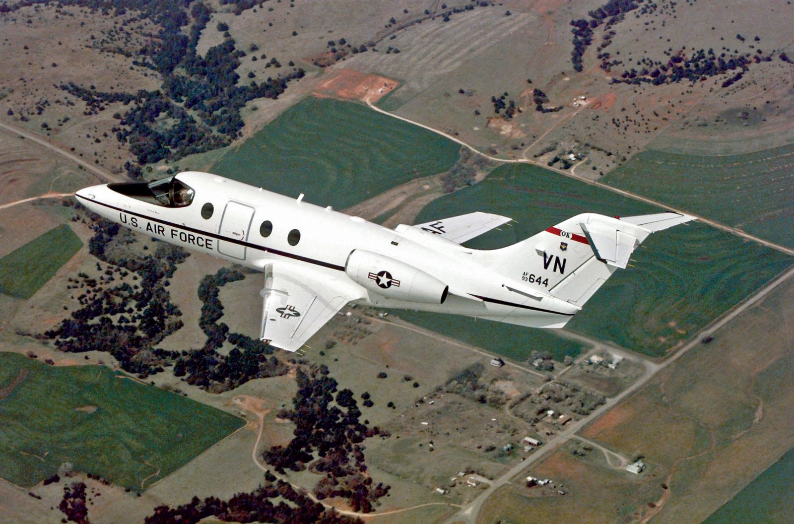 Beech T-1 Jayhawk — trainer