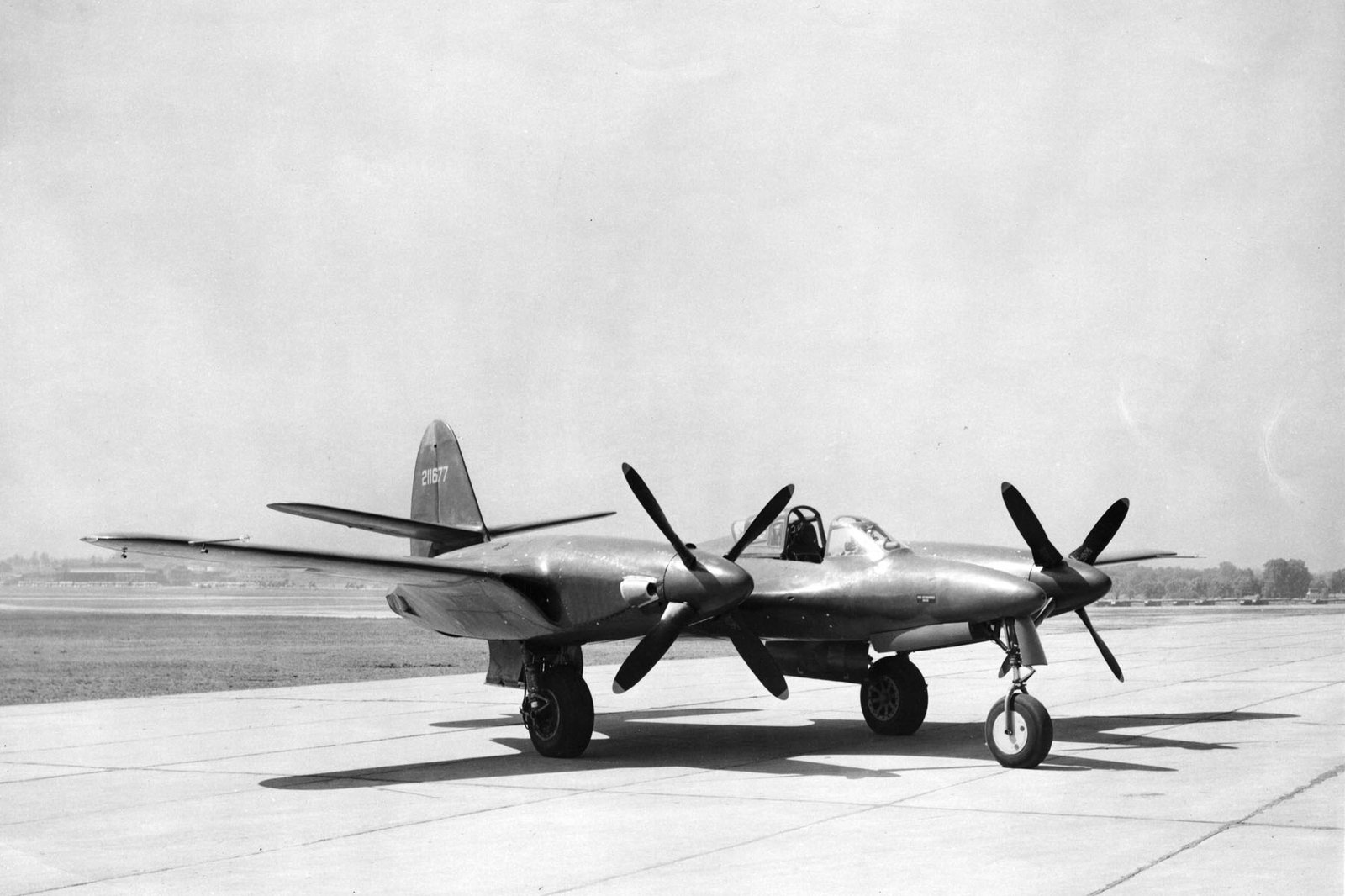 McDonnell Aircraft Corporation XP-67 Bat — fighter